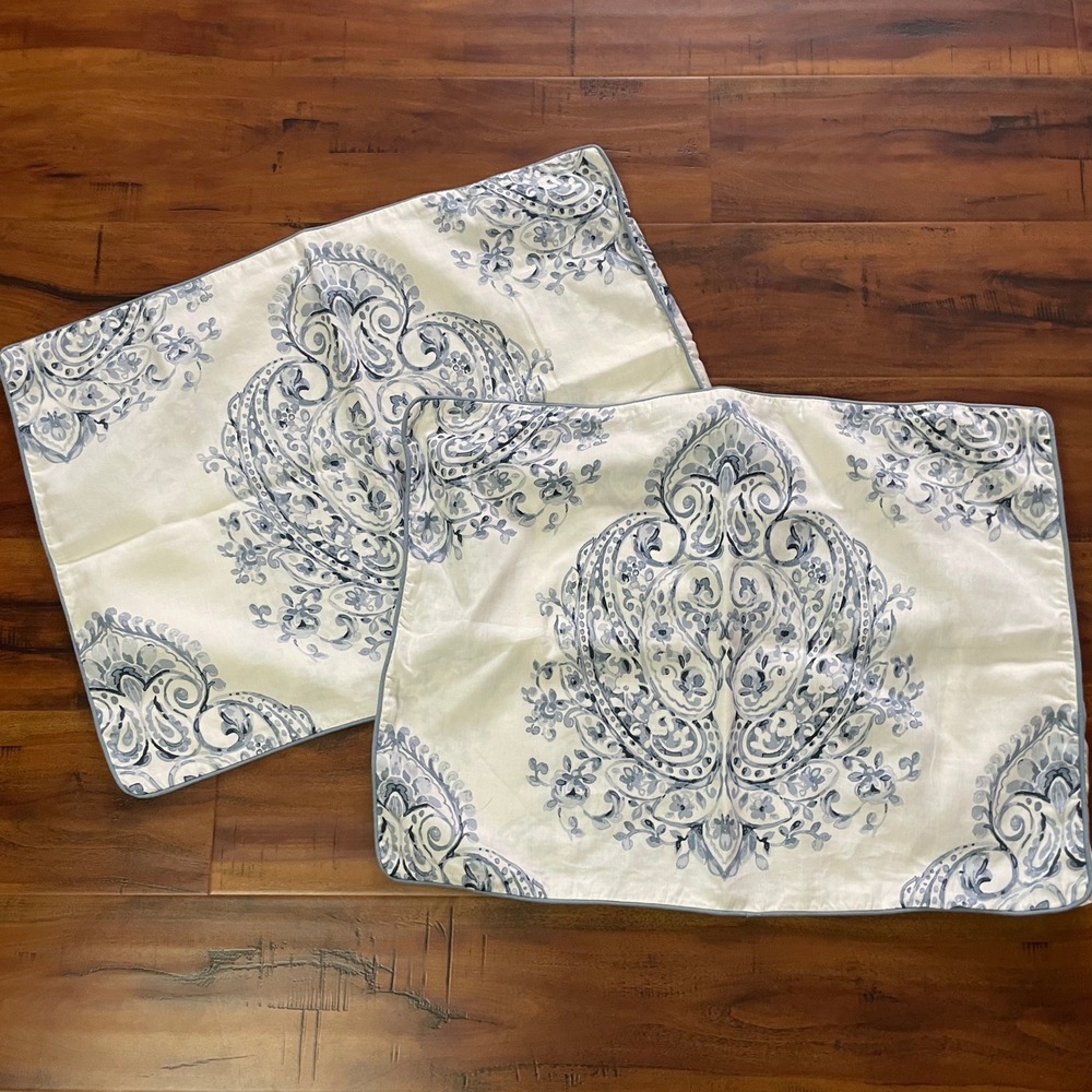 2 Nicole Miller Artelier Paisley Pillow Shams Size Standard Blue Medallion